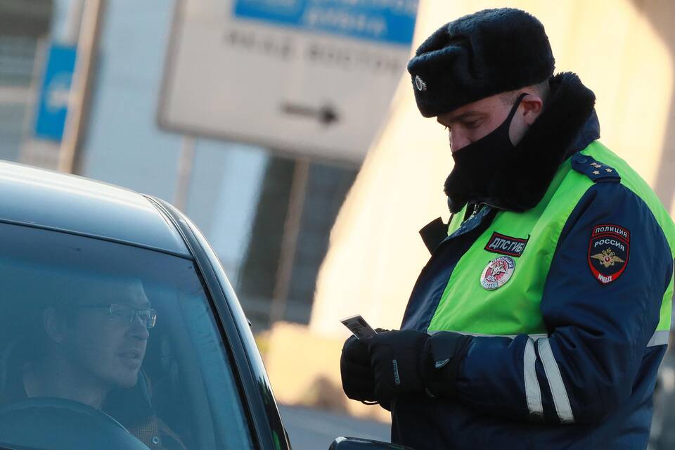 Что использует инспектор ГИБДД